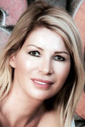 Julie Baronnie headshot