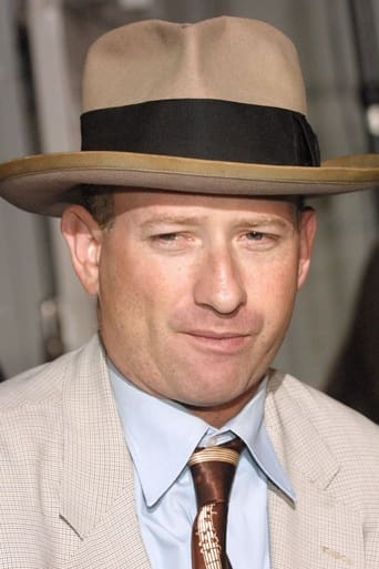 Max Perlich — photo 2