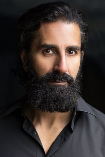 Harj Dhillon headshot