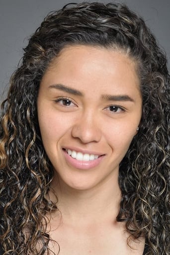 Caraly Sánchez headshot