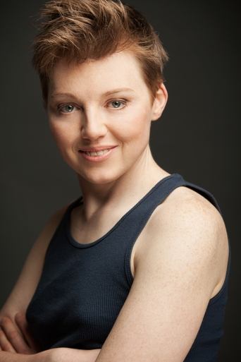 Amy Fox headshot
