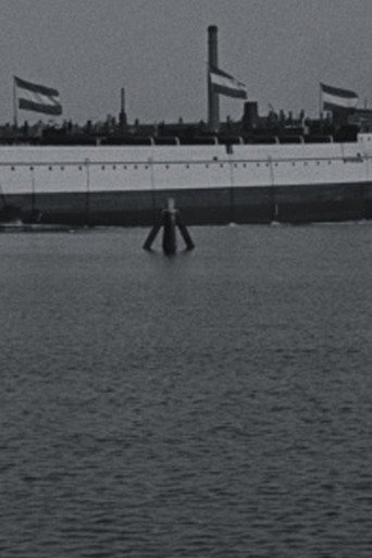 Te water laten van de 'Koningin Regentes' aan de marinewerf, 1900