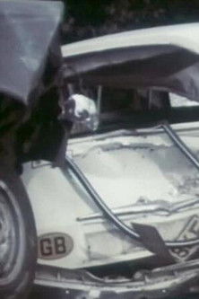 Only a Fool Breaks the 2 Second Rule: Pile-up (1975)