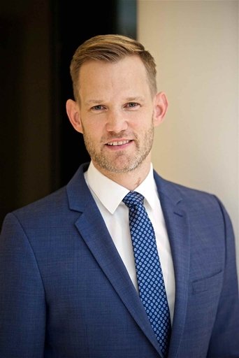 Hendrik Streeck is Self