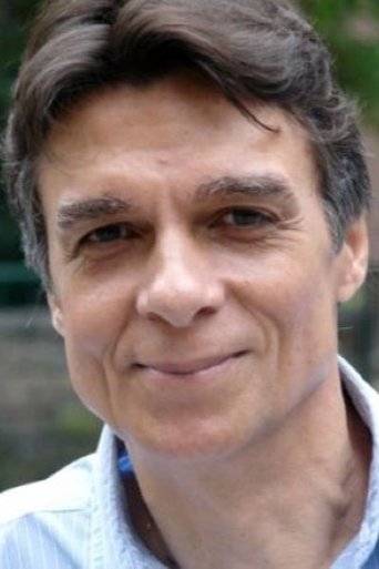 Gene Castle headshot