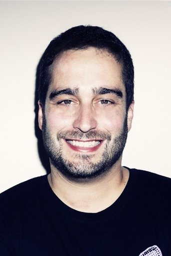 Todd Edwards headshot