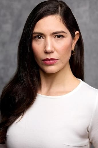 Rose Eshay headshot