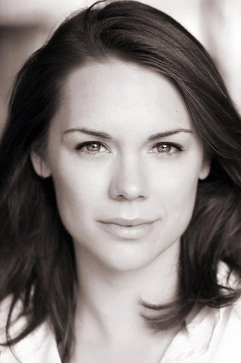 Gina Beck headshot