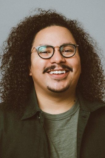 Andrew Santiago headshot