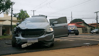 Cena de Carro em Fuga