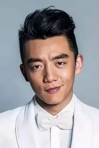 Ryan Zheng headshot