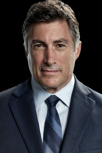 Tony Costa headshot