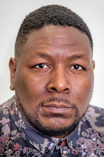 Kirris Riviere headshot