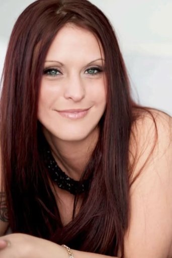 Ameara Lavey headshot