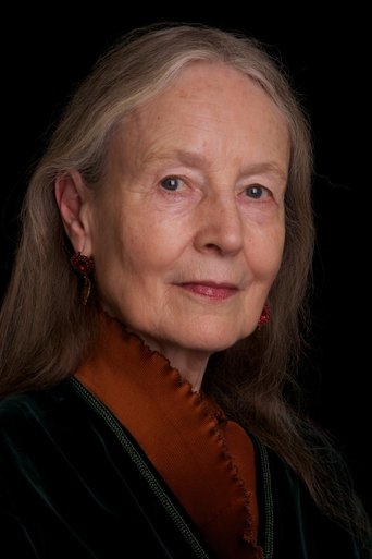 Rose Knox-Peebles headshot