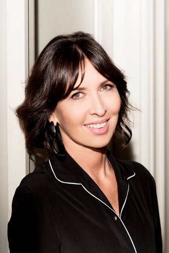 Raffaella Leone headshot