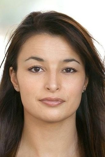 Jesi Mandagaran headshot