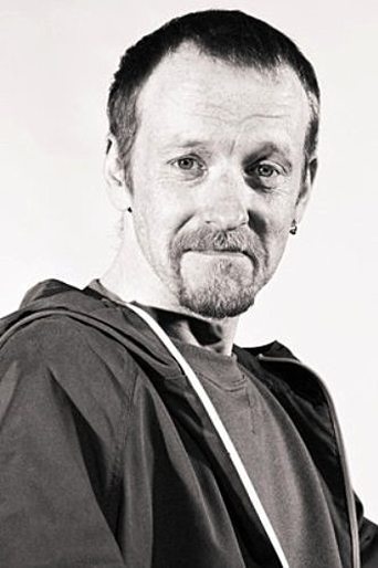 Image of Derek Melling