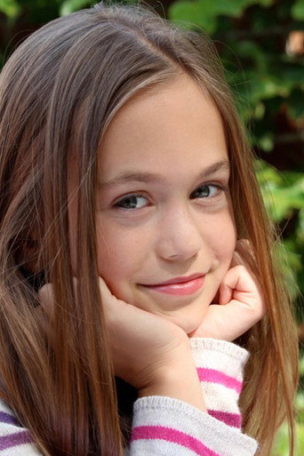 Ella Ballentine fotoğraf 2