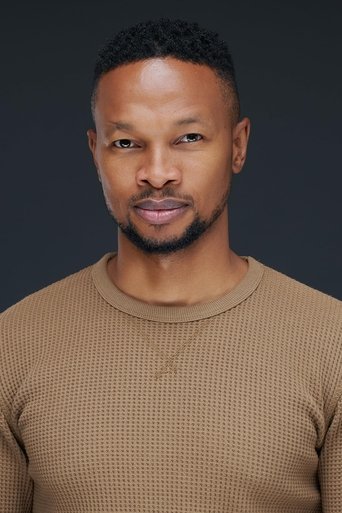 Theo Bongani Ndyalvane headshot