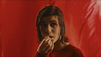 #40 Три кольори: Червоний