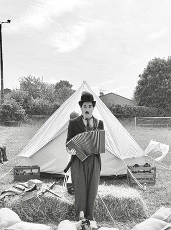 Charlot goes to war