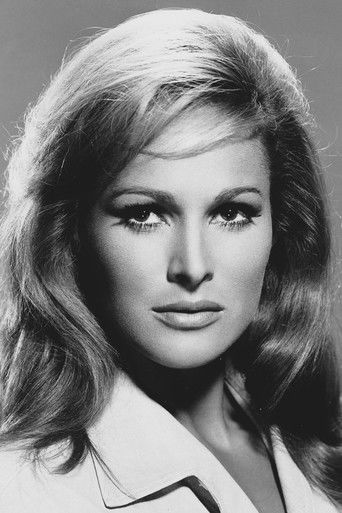 Ursula Andress — photo 11