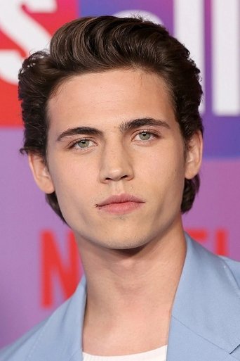 Tanner Buchanan headshot