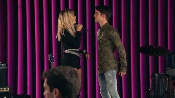 Episódio Episódio 09 - Um Quarto Misterioso, Sobre Rodas da série Sou Luna