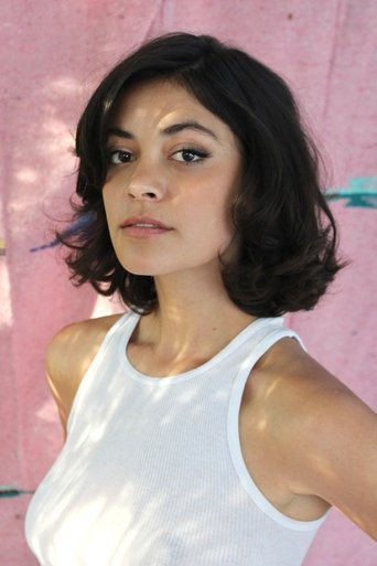 Blu Hunt headshot