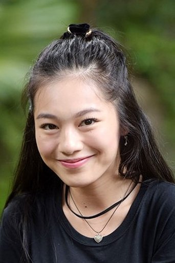 Claudy Putri headshot