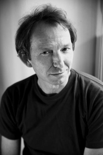 Adam Szyszkowski headshot