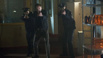 Paul Blackthorne — photo 3