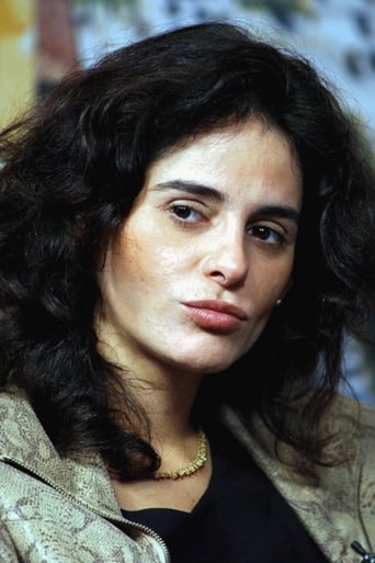 Image of Mariana de Moraes