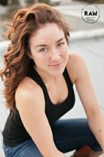 Image of Erin Karpluk