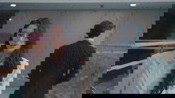 Cuando el teléfono suena S01E04