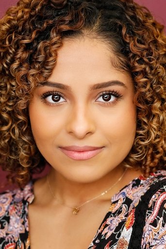 Image of Lauren Vaz