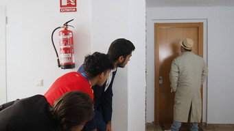 Escena 6 de Entre secretos