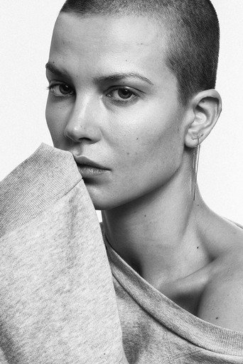 Sylvia Hoeks