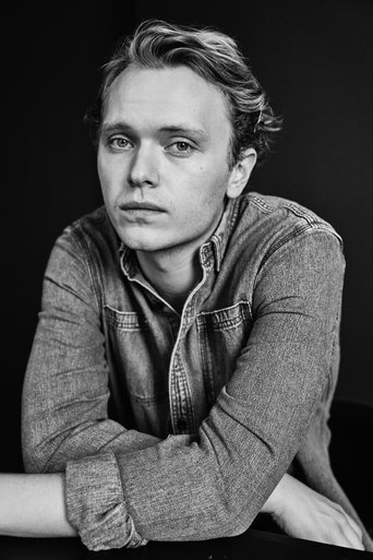 Gilles Geary headshot