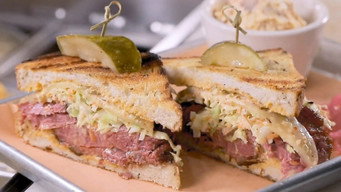 Diners, Drive-Ins and Dives T50E5