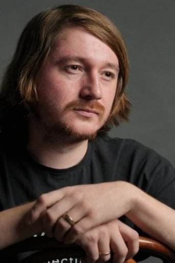 John Lennon-Nauruzov hace el papel de  John Lennon-Nauruzov