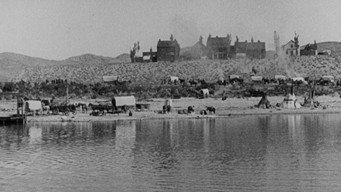Критий фургон (1923)