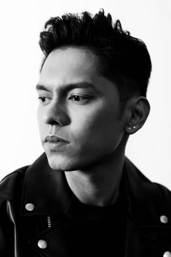 Imagen de Carlo Aquino