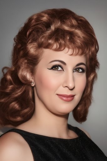 Hümaşah Hiçan hace el papel de Emine Hümaşah Hiçan