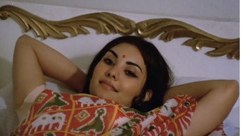 Rajnigandha (1974)