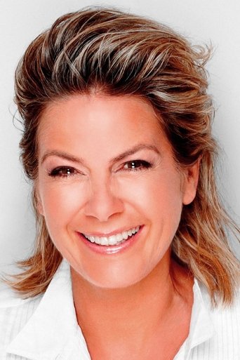 Penny Smith headshot