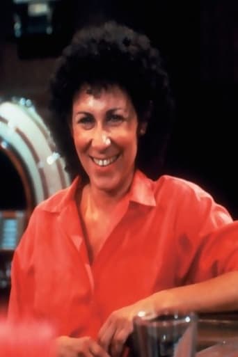 Rhea Perlman