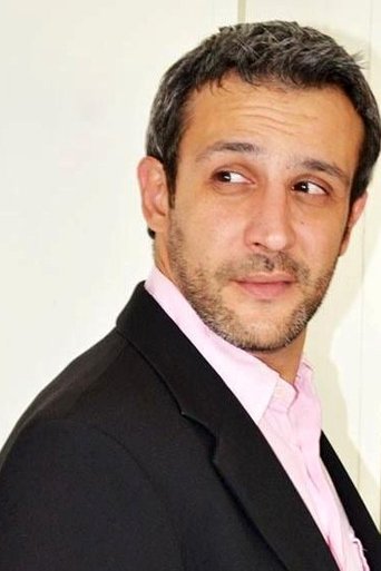 Ευαγόρας Θεοδοσίου hace el papel de  Ευαγόρας Θεοδοσίου