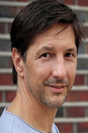 Dannie Lennertz